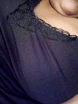 Samara-Bella online show from 10.25.25