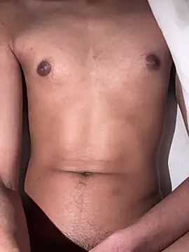 Snapshot of mdnn77 chatting on 01.22.25 mdnn77 online show from 01.22.25