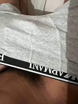 Snapshot of mdnn77 chatting on 02.20.25 mdnn77 online show from 02.20.25