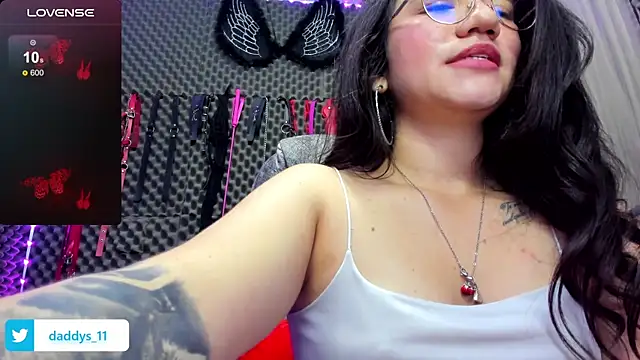 Snapshot of lilihot_ chatting on 02.11.25 lilihot  online show from 02.11.25