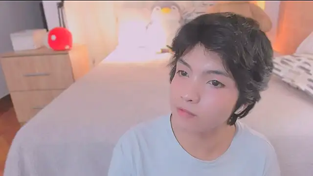 Snapshot of AllanYong18 chatting on 02.24.26 AllanYong18 online show from 02.24.26