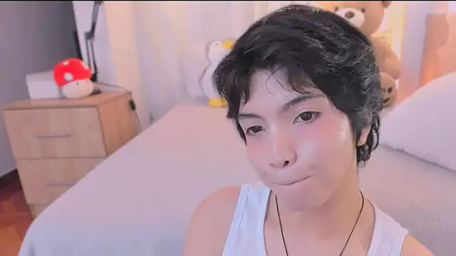 Snapshot of AllanYong18 chatting on 03.05.26 AllanYong18 online show from 03.05.26