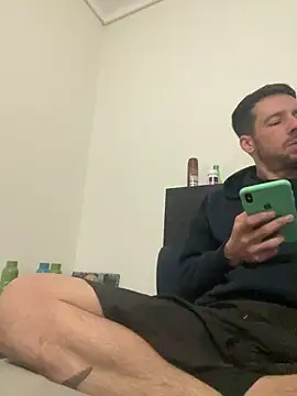 Snapshot of BCFZD chatting on 03.17.25 BCFZD online show from 03.17.25