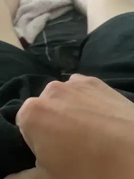 Snapshot of BCFZD chatting on 10.04.25 BCFZD online show from 10.04.25