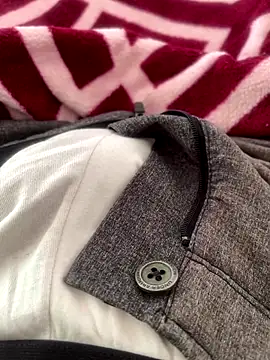 Snapshot of BCFZD chatting on 11.11.25 BCFZD online show from 11.11.25