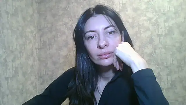 LissaBlossom online show from 01.17.25