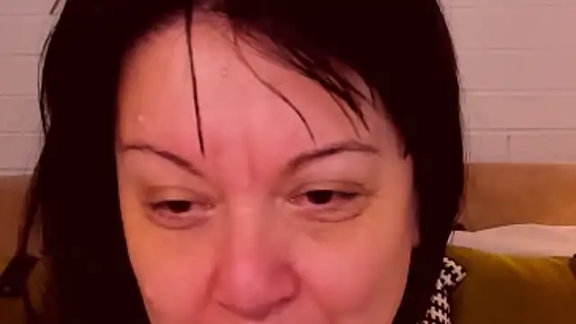 Snapshot of SarahGrays chatting on 03.20.26 SarahGrays online show from 03.20.26