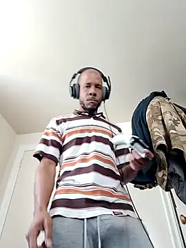 Snapshot of MrDaddyBbSnake chatting on 01.07.25 MrDaddyBbSnake online show from 01.07.25