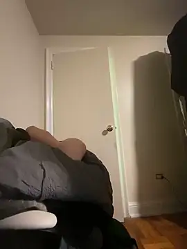 Snapshot of MrDaddyBbSnake chatting on 02.13.25 MrDaddyBbSnake online show from 02.13.25