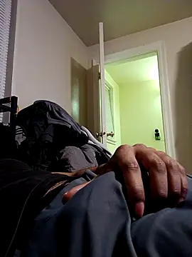 Snapshot of MrDaddyBbSnake chatting on 02.16.25 MrDaddyBbSnake online show from 02.16.25