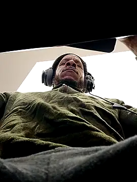 Snapshot of MrDaddyBbSnake chatting on 02.24.25 MrDaddyBbSnake online show from 02.24.25