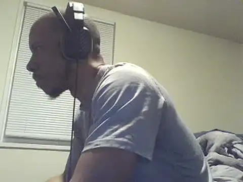 Snapshot of MrDaddyBbSnake chatting on 03.07.25 MrDaddyBbSnake online show from 03.07.25