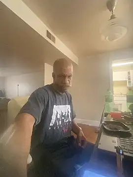 Snapshot of MrDaddyBbSnake chatting on 01.18.26 MrDaddyBbSnake online show from 01.18.26