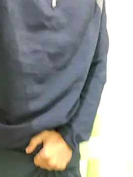 Snapshot of TOPMOON001 chatting on 01.07.25 TOPMOON001 online show from 01.07.25