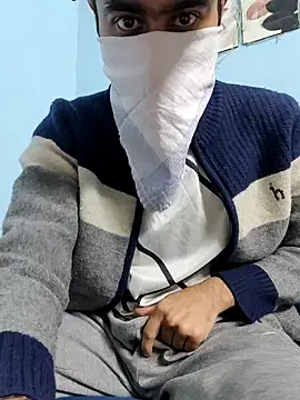 Snapshot of TOPMOON001 chatting on 02.04.25 TOPMOON001 online show from 02.04.25