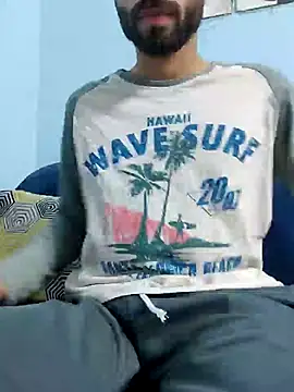 Snapshot of TOPMOON001 chatting on 02.20.25 TOPMOON001 online show from 02.20.25