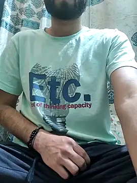 Snapshot of TOPMOON001 chatting on 02.27.25 TOPMOON001 online show from 02.27.25