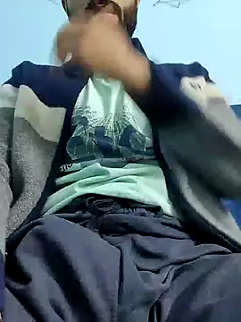 Snapshot of TOPMOON001 chatting on 02.28.25 TOPMOON001 online show from 02.28.25