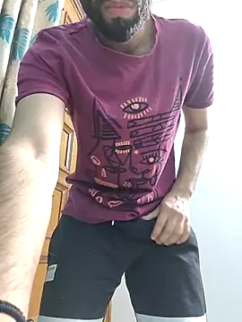 Snapshot of TOPMOON001 chatting on 03.11.25 TOPMOON001 online show from 03.11.25