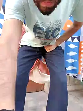 Snapshot of TOPMOON001 chatting on 03.19.25 TOPMOON001 online show from 03.19.25