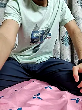 Snapshot of TOPMOON001 chatting on 03.19.25 TOPMOON001 online show from 03.19.25