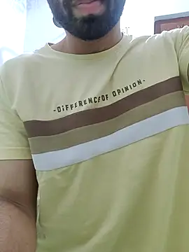 Snapshot of TOPMOON001 chatting on 09.10.25 TOPMOON001 online show from 09.10.25