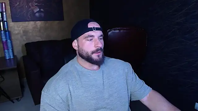 Snapshot of AdamJamesonn chatting on 06.13.26 AdamJamesonn online show from 06.13.26