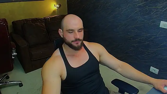 Snapshot of AdamJamesonn chatting on 06.29.26 AdamJamesonn online show from 06.29.26