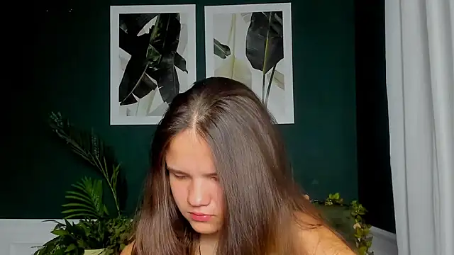 AdeleCruz online show from 04.29.26