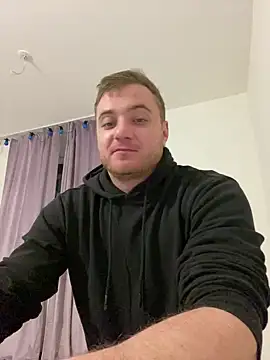 Snapshot of viamen chatting on 01.07.25 viamen online show from 01.07.25