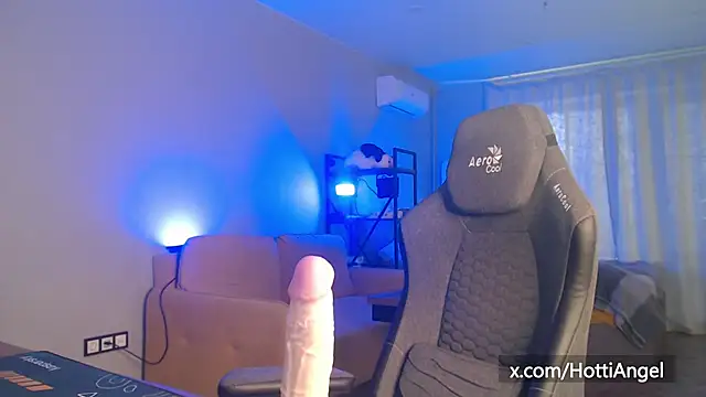 Snapshot of leon_yuugen chatting on 12.02.25 leon yuugen online show from 12.02.25