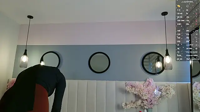 chelsea bolton  online show from 07.03.26