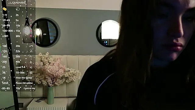 chelsea bolton  online show from 07.16.26