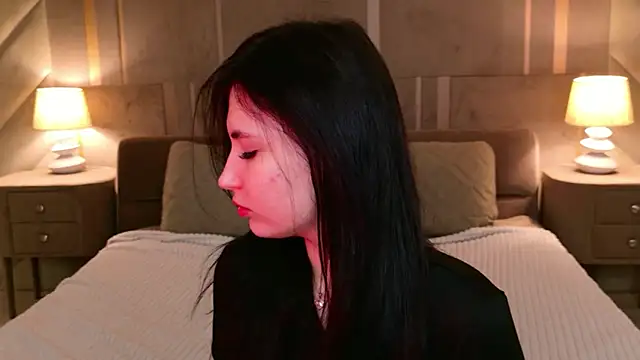 EmmaLawrens online show from 03.18.26