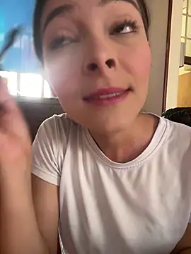 Snapshot of Aleska_Miami chatting on 05.13.26 Aleska Miami online show from 05.13.26