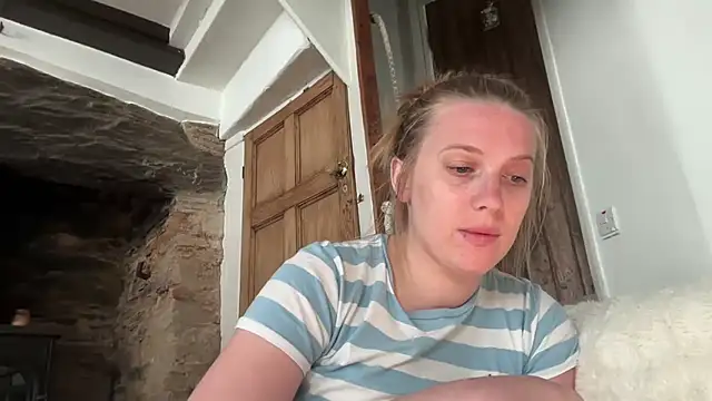 Ella-82 online show from 06.29.26