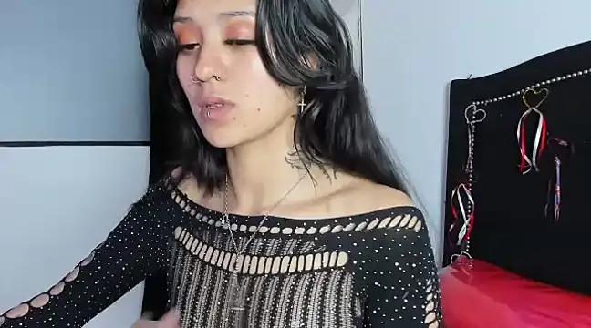 Snapshot of Cleo_Hott chatting on 02.20.25 Cleo Hott online show from 02.20.25