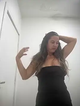 Snapshot of ClaraAlbuquerque chatting on 02.25.26 ClaraAlbuquerque online show from 02.25.26