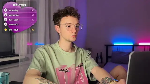 Snapshot of Calvin_Polanski chatting on 01.10.25 Calvin Polanski online show from 01.10.25