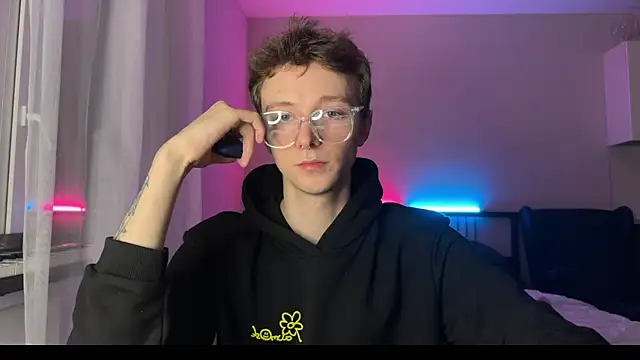 Snapshot of Calvin_Polanski chatting on 01.19.25 Calvin Polanski online show from 01.19.25