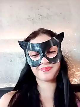 Snapshot of DULCE-LUNA_ chatting on 01.11.25 DULCE-LUNA online show from 01.11.25