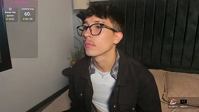 Snapshot of tim__fox chatting on 03.05.26 tim fox online show from 03.05.26