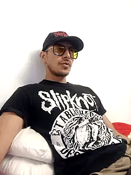 Snapshot of tony-camargo chatting on 01.24.25 tony-camargo online show from 01.24.25