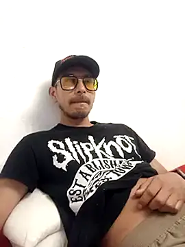 Snapshot of tony-camargo chatting on 01.25.25 tony-camargo online show from 01.25.25