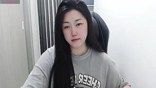 Snapshot of minnie9009 chatting on 03.21.25 minnie9009 online show from 03.21.25