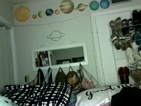 Snapshot of nikkikittyx3 chatting on 03.05.25 nikkikittyx3 online show from 03.05.25