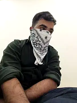 13lusty online show from 02.06.25