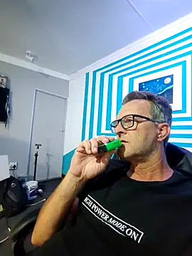 itsmeyes69 online show from 03.21.25