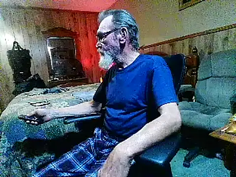 Snapshot of Aldick68 chatting on 03.19.25 Aldick68 online show from 03.19.25