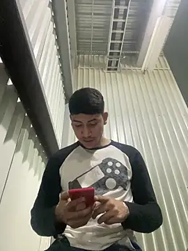 emmarod18 online show from 02.14.26